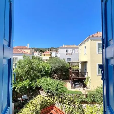 Wood & Blossom, Gcollectiongr Holiday home Spetses Town
